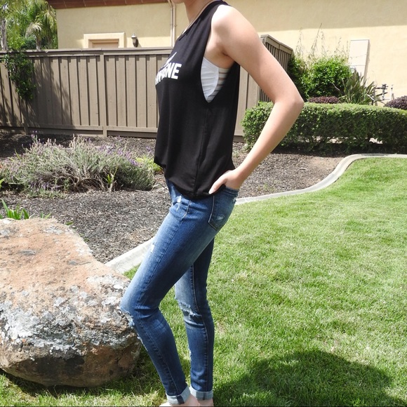 CLEARANCE‼️ I Sweat Champagne - Picture 7 of 7